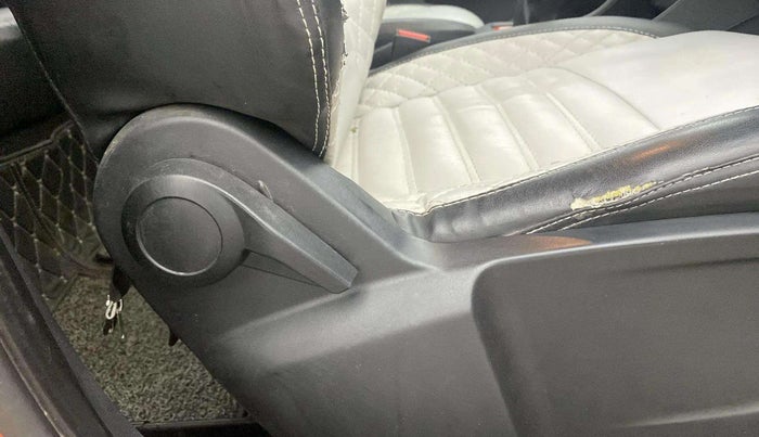 2023 Tata PUNCH ADVENTURE MT CNG , CNG, Manual, 40,179 km, Driver Side Adjustment Panel