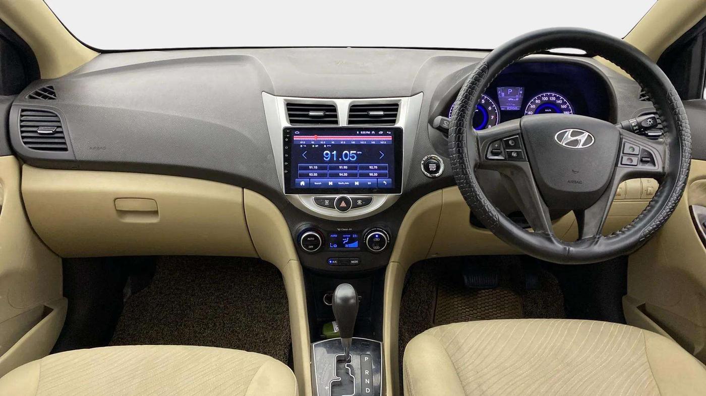 2015 Hyundai Verna FLUIDIC 1.6 VTVT S O AT, Petrol, Automatic, 83,020 km, Dashboard