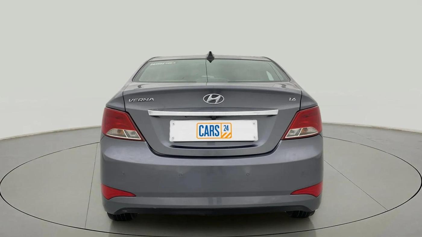 2015 Hyundai Verna FLUIDIC 1.6 VTVT S O AT, Petrol, Automatic, 83,020 km, Back/Rear