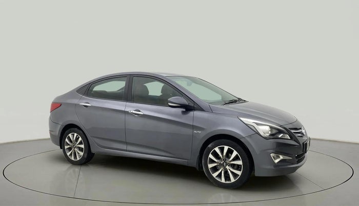 2015 Hyundai Verna FLUIDIC 1.6 VTVT S O AT, Petrol, Automatic, 82,945 km, Right Front Diagonal
