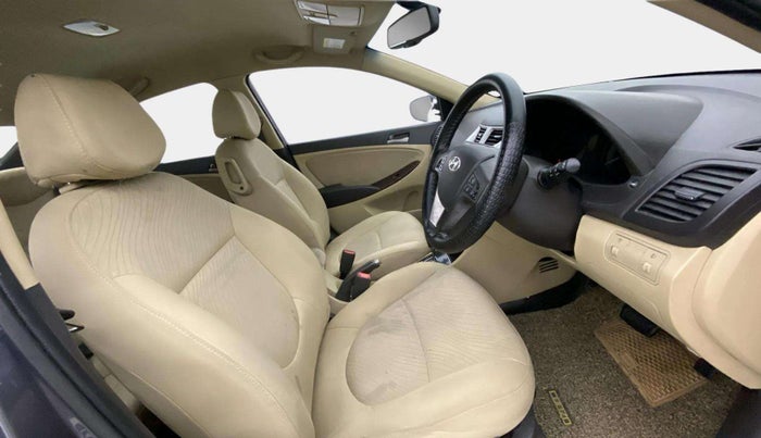 2015 Hyundai Verna FLUIDIC 1.6 VTVT S O AT, Petrol, Automatic, 82,945 km, Right Side Front Door Cabin