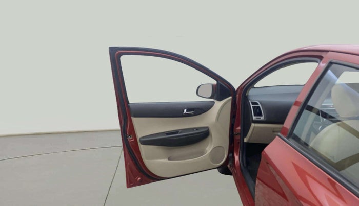 2014 Hyundai i20 SPORTZ 1.2, Petrol, Manual, 59,005 km, LHS Front Door