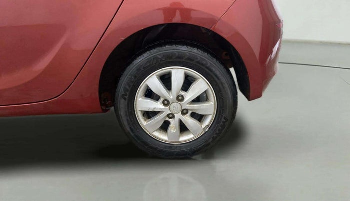 2014 Hyundai i20 SPORTZ 1.2, Petrol, Manual, 59,005 km, Left Rear Wheel