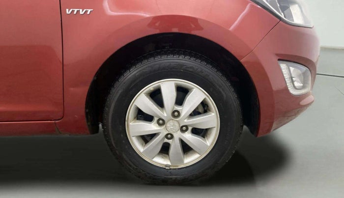 2014 Hyundai i20 SPORTZ 1.2, Petrol, Manual, 59,005 km, Right Front Wheel