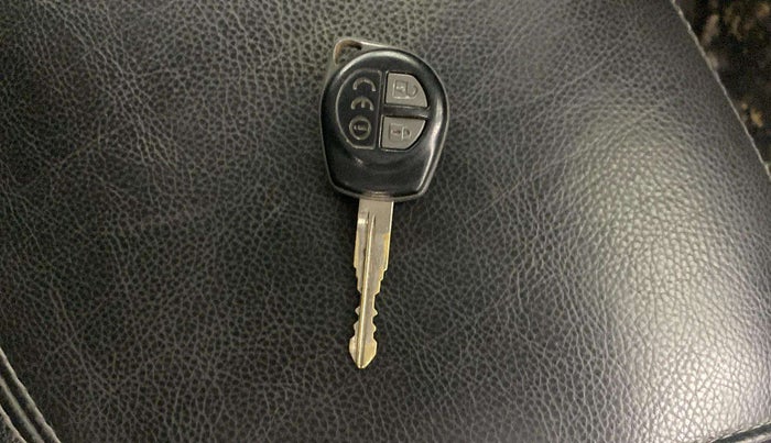 2017 Maruti Vitara Brezza VDI (O), Diesel, Manual, 96,688 km, Key Close Up