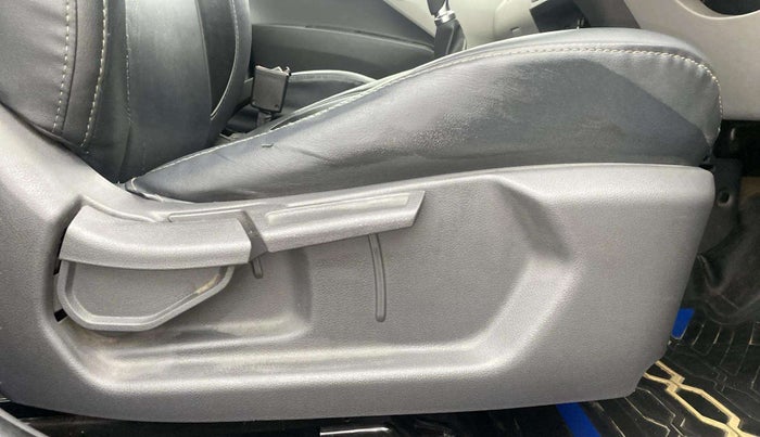 2020 Hyundai GRAND I10 NIOS SPORTZ 1.2 KAPPA VTVT, Petrol, Manual, 52,498 km, Driver Side Adjustment Panel