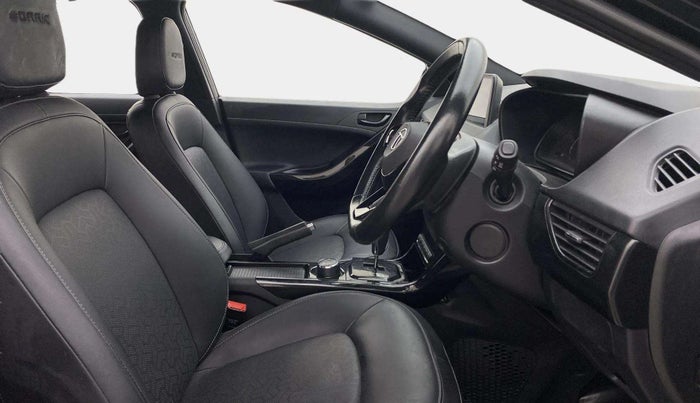 2022 Tata NEXON XZA PLUS (PREMIUM) PETROL DUAL TONE, Petrol, Automatic, 57,330 km, Right Side Front Door Cabin