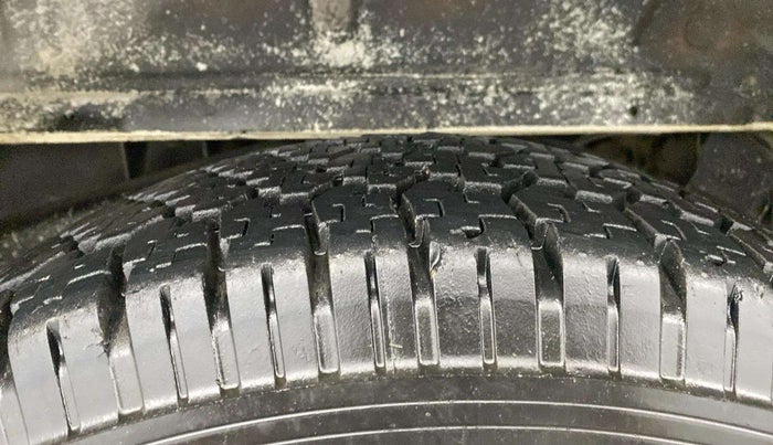 2021 Mahindra Bolero B6, Diesel, Manual, 43,984 km, Right Rear Tyre Tread