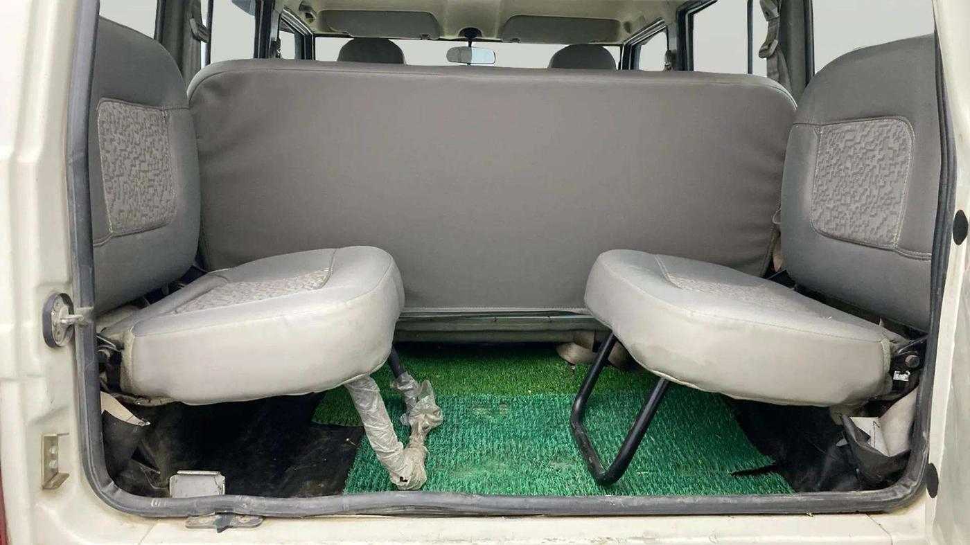 2021 Mahindra Bolero B4, Diesel, Manual, 43,984 km, Third Seat Row ( optional )