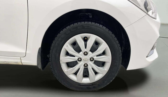 2018 Hyundai Verna 1.4 EX PETROL, Petrol, Manual, 64,160 km, Right Front Wheel