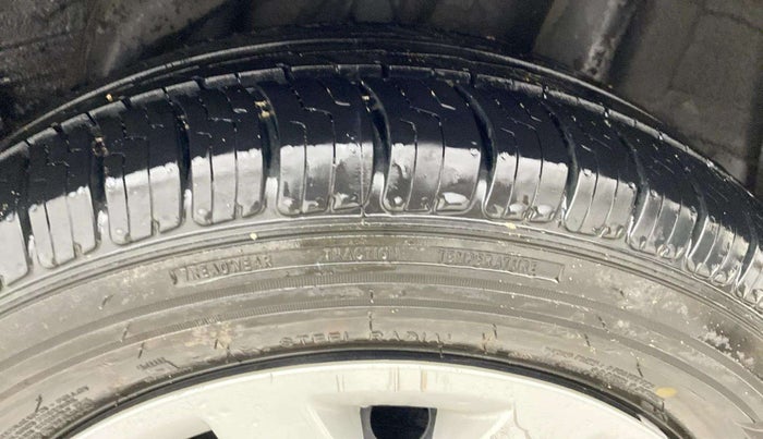 2018 Hyundai Verna 1.4 EX PETROL, Petrol, Manual, 64,160 km, Left Rear Tyre Tread