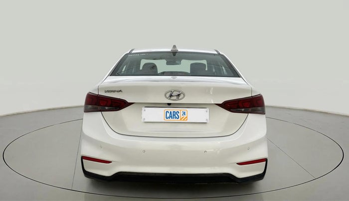 2018 Hyundai Verna 1.4 EX PETROL, Petrol, Manual, 64,160 km, Back/Rear