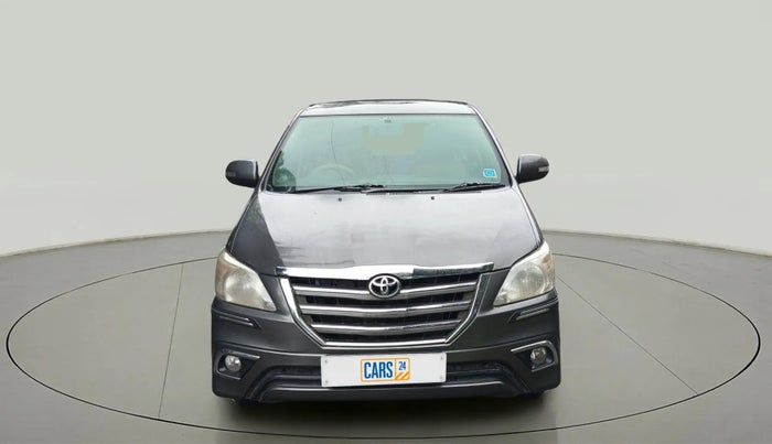 2014 Toyota Innova 2.5 ZX 7 STR, Diesel, Manual, 1,70,000 km, Front