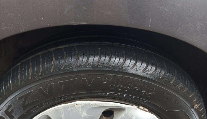 2018 Maruti Celerio ZXI AMT (O), Petrol, Automatic, 76,255 km, Left Front Tyre Tread