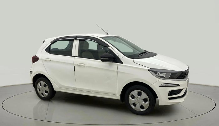 2022 Tata Tiago XT CNG, CNG, Manual, 25,690 km, Right Front Diagonal