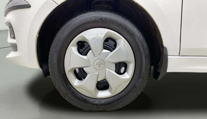 2022 Tata Tiago XT CNG, CNG, Manual, 25,690 km, Left Front Wheel