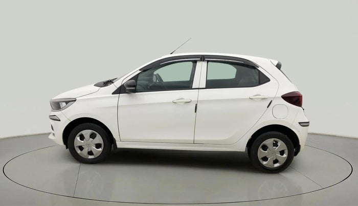 2022 Tata Tiago XT CNG, CNG, Manual, 25,690 km, Left Side