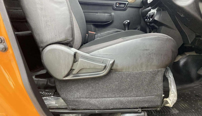 2021 Maruti S PRESSO VXI CNG, CNG, Manual, 46,782 km, Driver Side Adjustment Panel