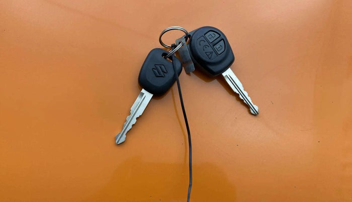 2021 Maruti S PRESSO VXI CNG, CNG, Manual, 46,782 km, Key Close Up