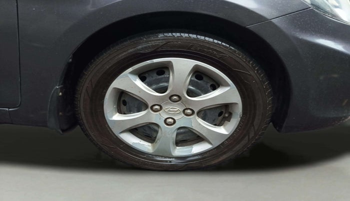 2013 Hyundai Verna FLUIDIC 1.6 VTVT EX, Petrol, Manual, 64,114 km, Right Front Wheel