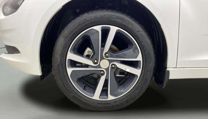 2021 Tata ALTROZ XZ PETROL, Petrol, Manual, 30,582 km, Left Front Wheel