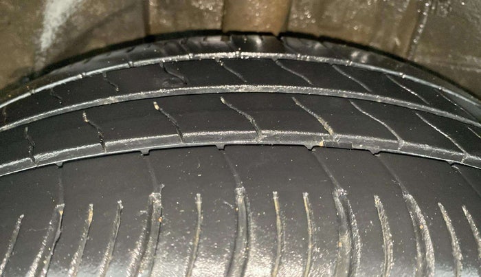 2021 Tata ALTROZ XZ PETROL, Petrol, Manual, 30,582 km, Right Rear Tyre Tread