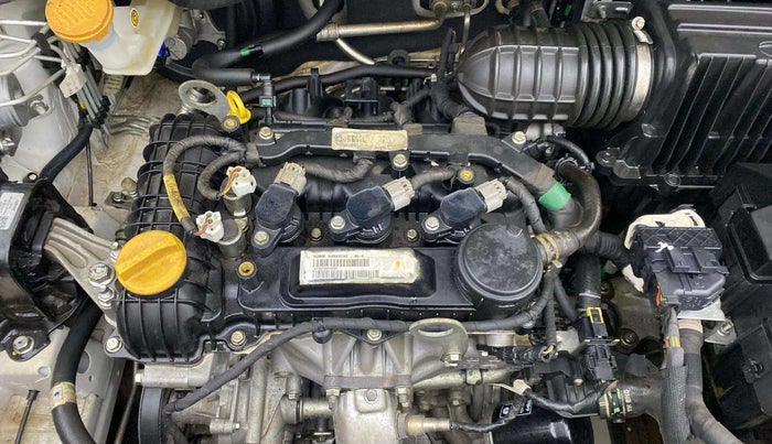 2021 Tata ALTROZ XZ PETROL, Petrol, Manual, 30,582 km, Engine View