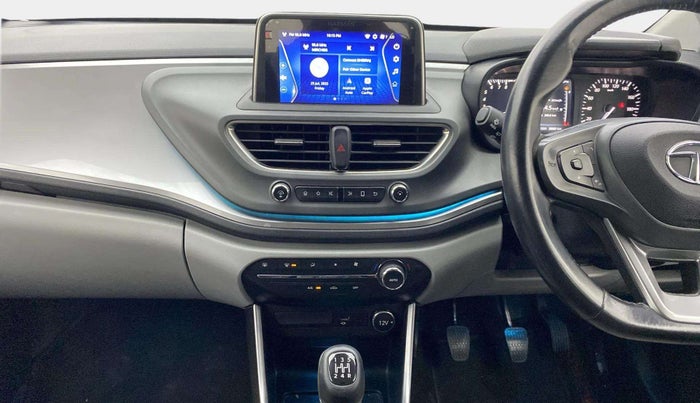 2021 Tata ALTROZ XZ PETROL, Petrol, Manual, 30,582 km, Air Conditioner