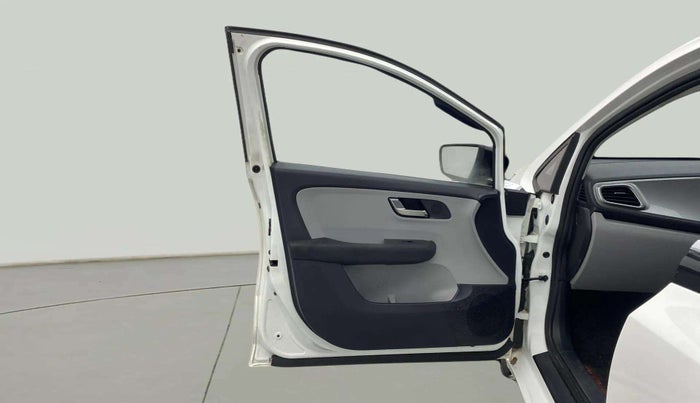 2021 Tata ALTROZ XZ PETROL, Petrol, Manual, 30,582 km, LHS Front Door