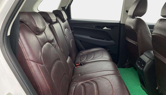 2022 MG HECTOR SHINE 1.5 PETROL TURBO CVT, Petrol, Automatic, 47,613 km, Right Side Rear Door Cabin