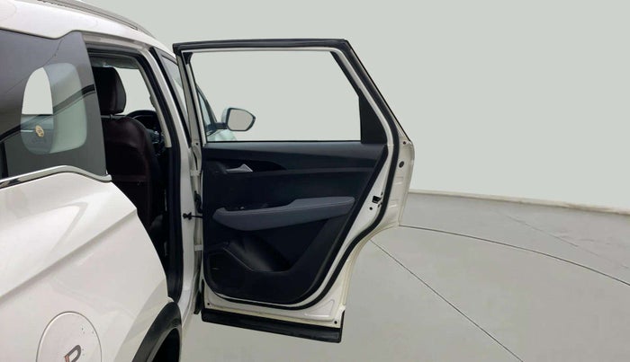 2022 MG HECTOR SHINE 1.5 PETROL TURBO CVT, Petrol, Automatic, 47,613 km, RHS Rear Door