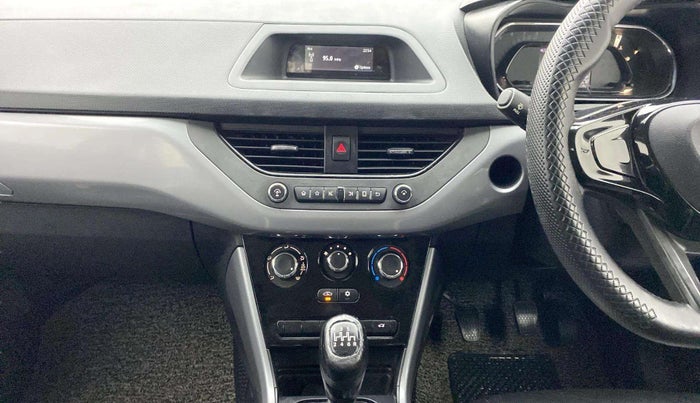 2020 Tata NEXON XM PETROL, Petrol, Manual, 62,669 km, Air Conditioner