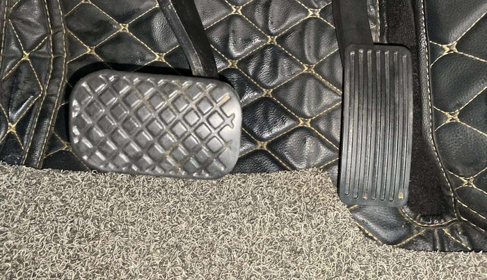 2021 MG HECTOR PLUS SMART 1.5 PETROL TURBO CVT 6-STR, Petrol, Automatic, 41,140 km, Pedals