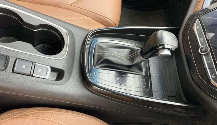 2021 MG HECTOR PLUS SMART 1.5 PETROL TURBO CVT 6-STR, Petrol, Automatic, 41,140 km, Gear Lever