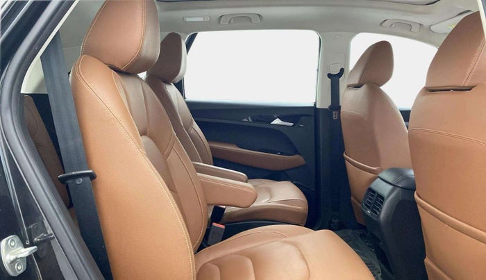 2021 MG HECTOR PLUS SMART 1.5 PETROL TURBO CVT 6-STR, Petrol, Automatic, 41,140 km, Right Side Rear Door Cabin