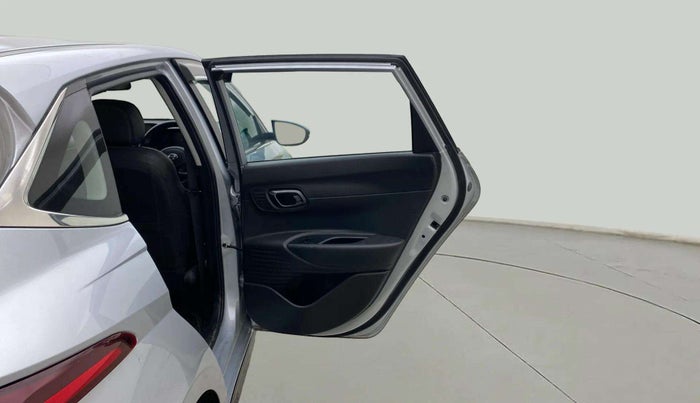 2022 Hyundai NEW I20 SPORTZ 1.2 MT, Petrol, Manual, 35,695 km, RHS Rear Door