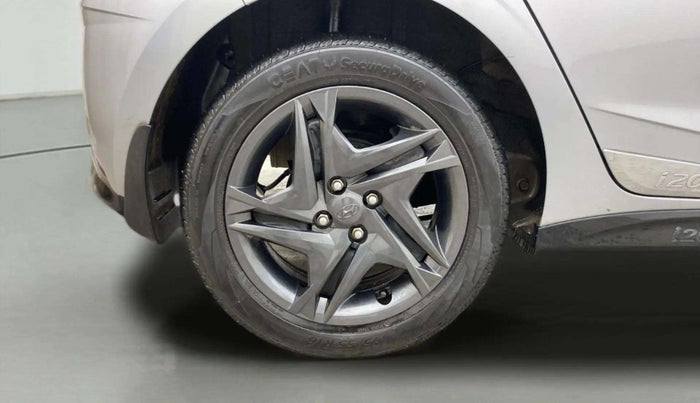 2022 Hyundai NEW I20 SPORTZ 1.2 MT, Petrol, Manual, 35,695 km, Right Rear Wheel