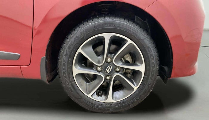 2018 Hyundai Grand i10 SPORTZ AT 1.2 KAPPA VTVT, Petrol, Automatic, 31,812 km, Right Front Wheel