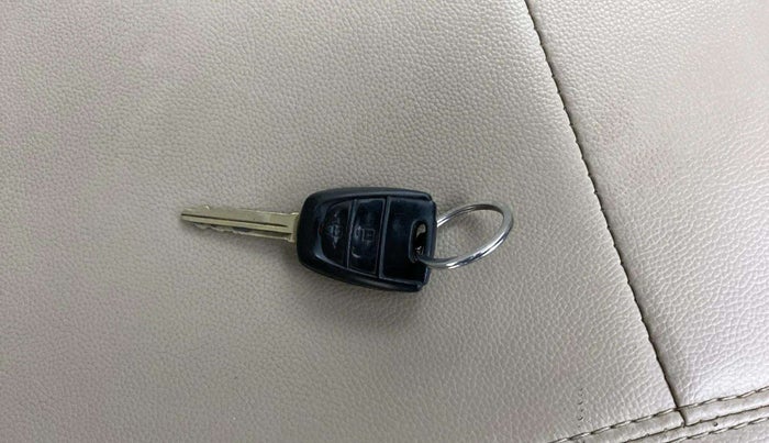 2018 Hyundai Grand i10 SPORTZ AT 1.2 KAPPA VTVT, Petrol, Automatic, 31,812 km, Key Close Up