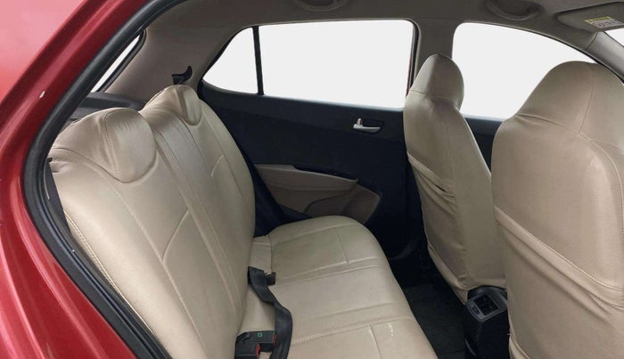 2018 Hyundai Grand i10 SPORTZ AT 1.2 KAPPA VTVT, Petrol, Automatic, 31,812 km, Right Side Rear Door Cabin