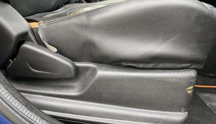 2017 Renault Kwid CLIMBER 1.0 AMT, Petrol, Automatic, 58,771 km, Driver Side Adjustment Panel