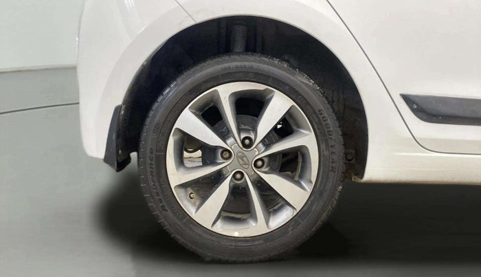 2016 Hyundai Elite i20 ASTA 1.2 (O), Petrol, Manual, 27,512 km, Right Rear Wheel