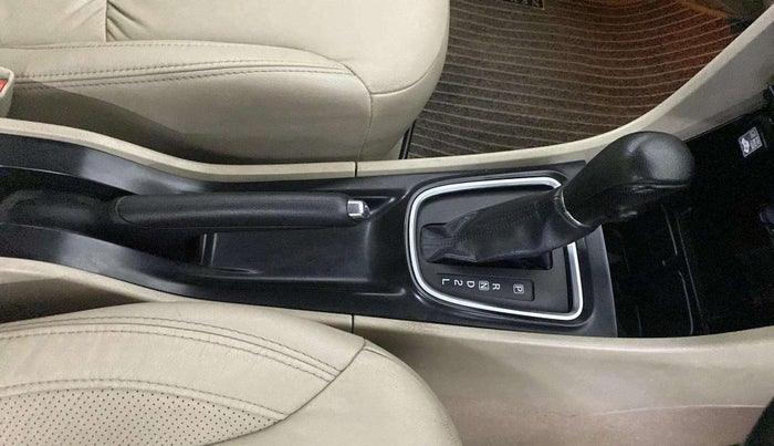 2021 Maruti Ciaz ALPHA  AT 1.5 SHVS PETROL, Petrol, Automatic, 68,181 km, Gear Lever