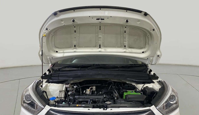 2017 Hyundai Creta SX PLUS AT 1.6 PETROL, Petrol, Automatic, 69,199 km, Open Bonet
