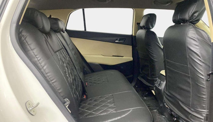 2017 Hyundai Creta SX PLUS AT 1.6 PETROL, Petrol, Automatic, 69,199 km, Right Side Rear Door Cabin