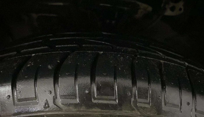 2017 Hyundai Creta SX PLUS AT 1.6 PETROL, Petrol, Automatic, 69,199 km, Left Front Tyre Tread