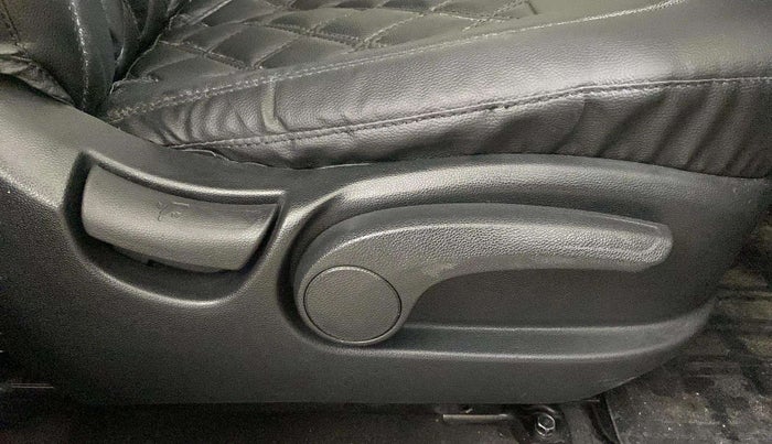 2017 Hyundai Creta SX PLUS AT 1.6 PETROL, Petrol, Automatic, 69,199 km, Driver Side Adjustment Panel
