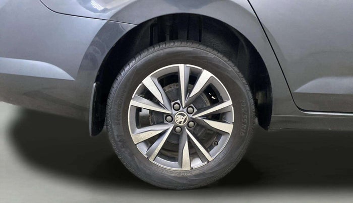 2022 Skoda SLAVIA STYLE 1.5L TSI DSG, Petrol, Automatic, 45,044 km, Right Rear Wheel