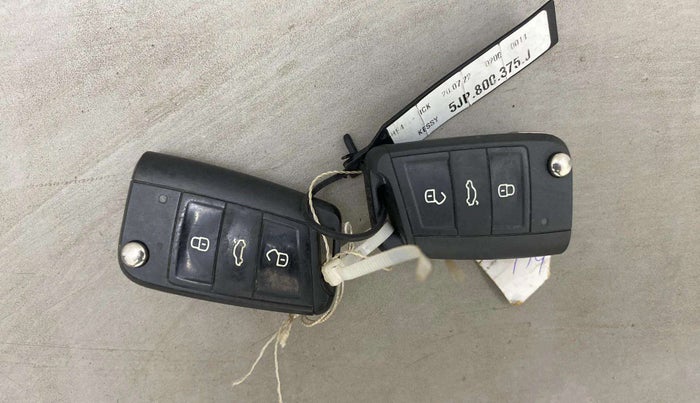 2022 Skoda SLAVIA STYLE 1.5L TSI DSG, Petrol, Automatic, 45,044 km, Key Close Up