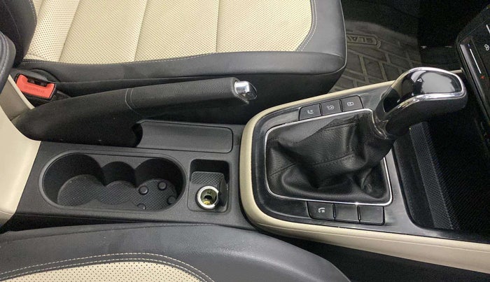 2022 Skoda SLAVIA STYLE 1.5L TSI DSG, Petrol, Automatic, 45,044 km, Gear Lever